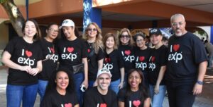 Pedro Reyes, Mister Realty, comparte en el aniversario de eXp.