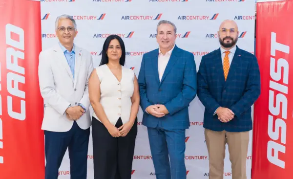 Héctor Hernández, Nancy Vásquez, Leonardo Tonhaiser y Carlos Jiménez.