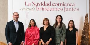 Mariano González, Luisa Fontana, Austria Gómez, Silvia Rosales y Clary Aquino.