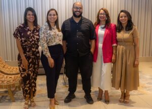 Karina García, Fredelissa Medina, Julio Agüero, Joseline Féliz y Maripily Berroa.