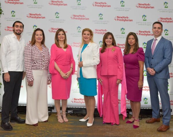 Enrique Gil, Larissa Rodríguez, Nancy Velázquez, Rache Simmons, Laura Peña Izquierdo,  Celi Ortiz y Andrea Daquino.