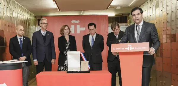 El ministro de Cultura mientras ofrece las palabras de apertura.