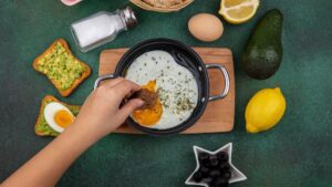 Un desayuno rico en proteínas y fibras puede aumentar la sensación de saciedad por varias horas