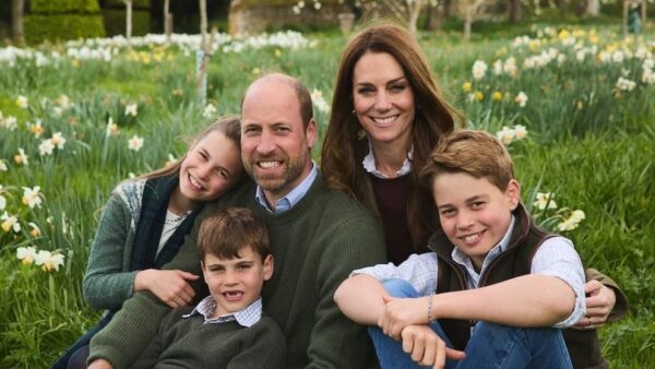 Los príncipes de Gales en su felicitación navideña