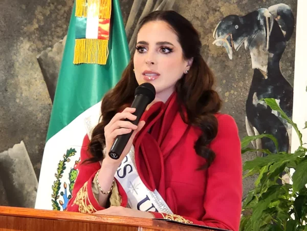 Miss Universo-Fátima Bosch,