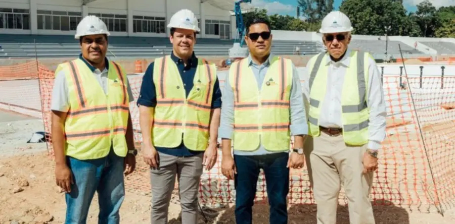 Luisín Mejía, Kelvin Cruz, Carlos Bonilla y José P. Monegro.