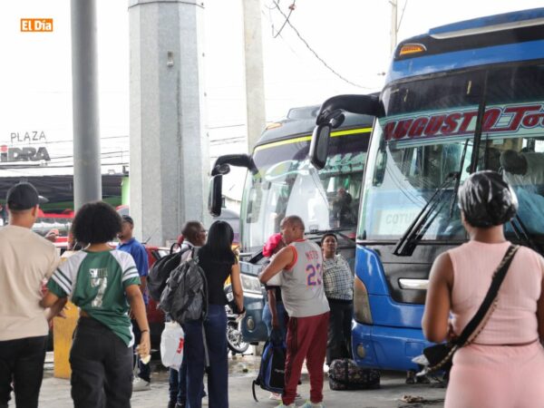 Pasajeros con destino al Cibao por Año Nuevo./Foto: Eliezer Tapia.