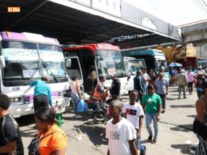 Pasajeros en las paradas del Sur