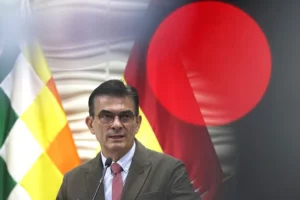 Rodrigo Paz, Bolivia