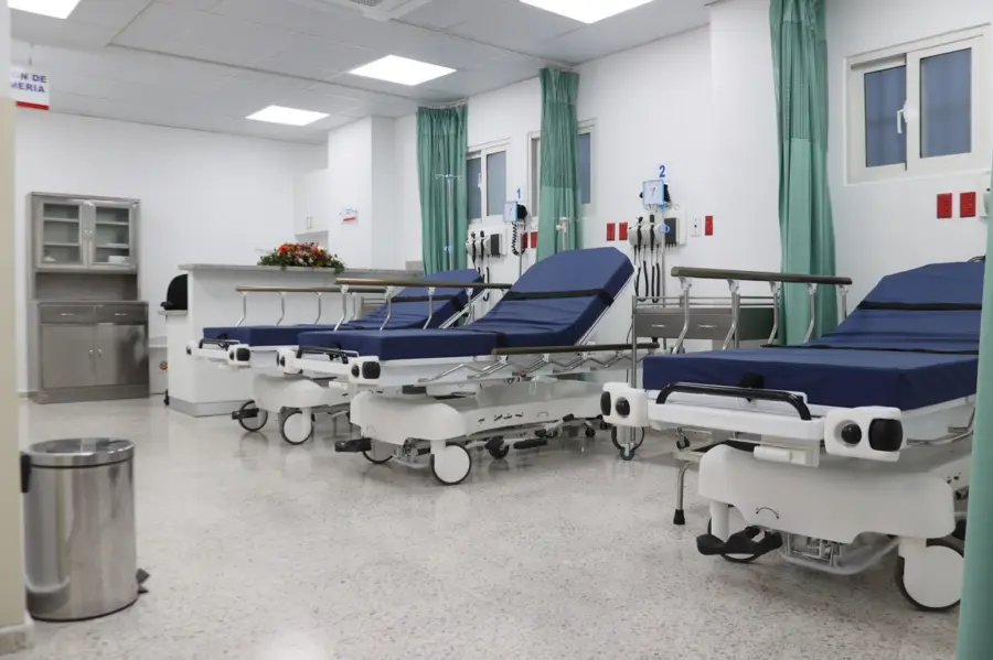 SNS garantiza hospitales preparados ante emergencias durante Nochebuena y Navidad.