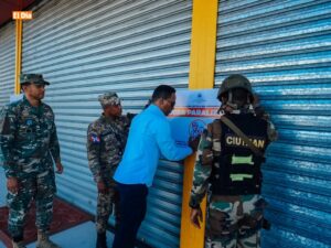 Inspectores del MIVED en Santiago.