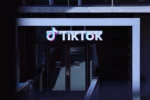 TIK TOK