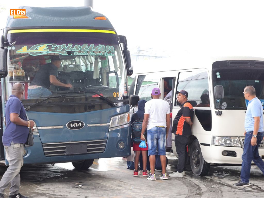 More travelers for New Year's than for Christmas at the “Parada del 9”