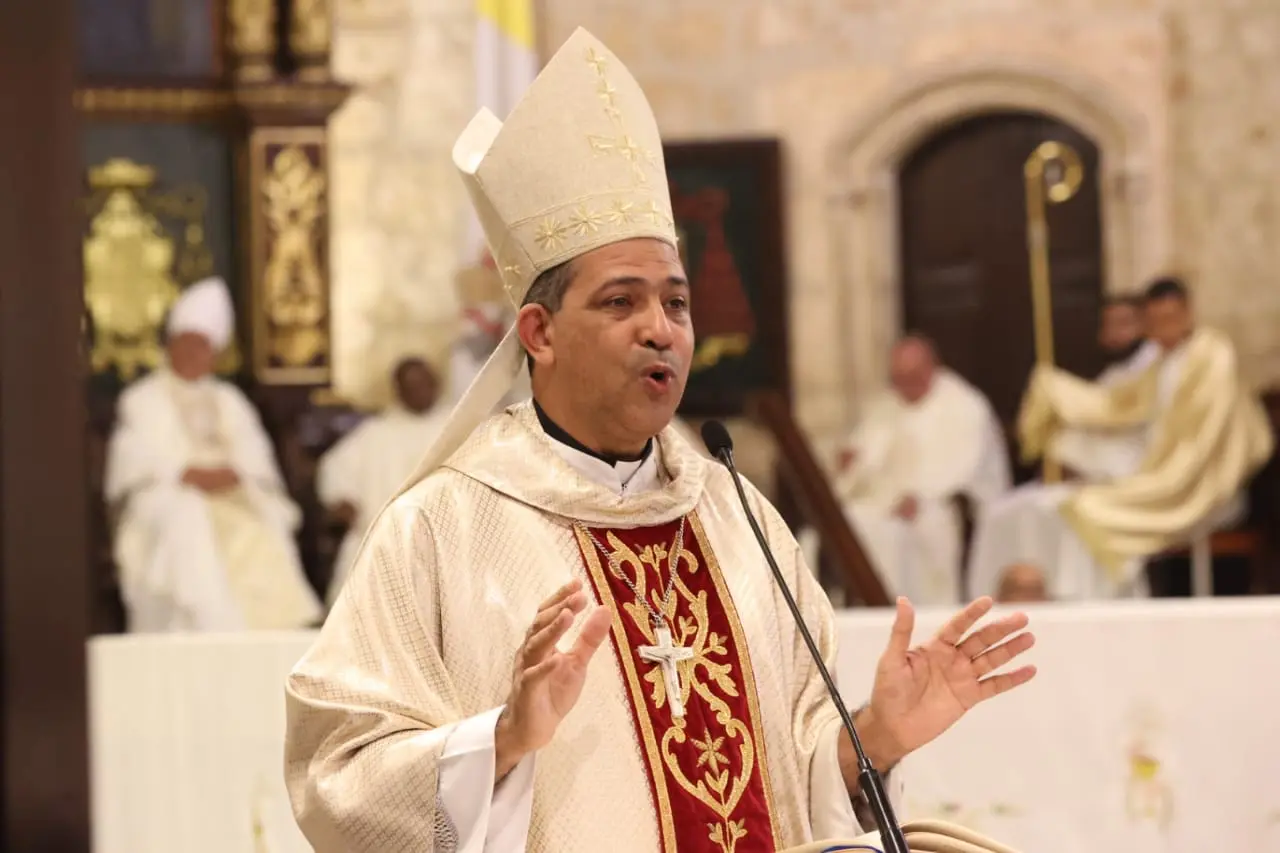 Papa León XIV recibe al arzobispo coadjutor Morel Diplán y muestra interés en visitar República Dominicana