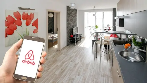 airbnb_g8b5afda4b_640_1_-760-rq4mfz