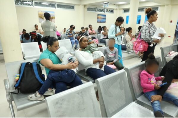 niños con gripe-virus gripal-congestion nasal