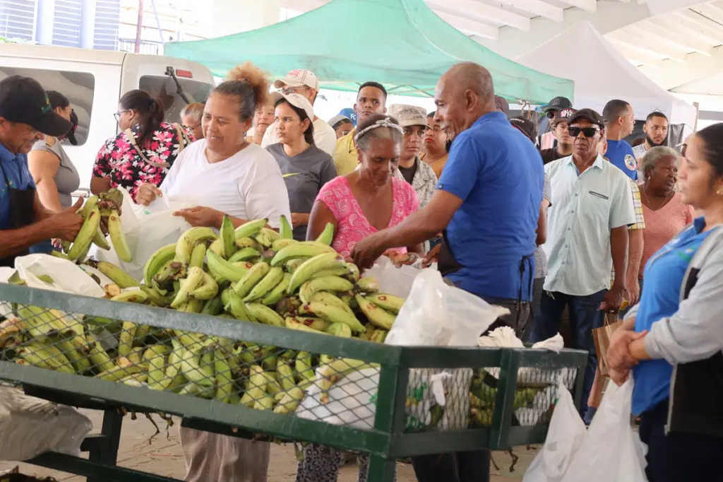 Recorrido Feria INESPRE-navidad-mercado