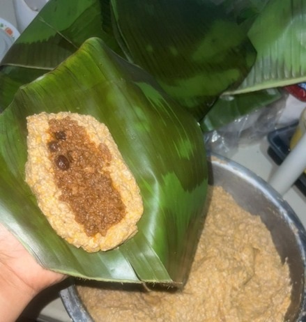 Cena de Nochebuena-pasteles en hoja