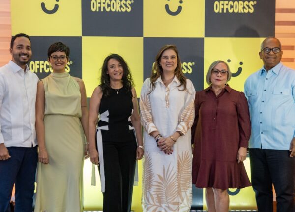 Ricardo Espinosa, Desiree Vásquez, Patria Rivera, Yanet Londoño, Mayra Hernández y Antonio Ramírez.