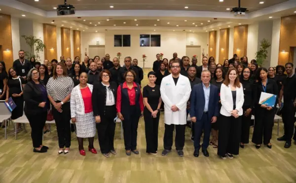 El equipo médico de Cedimat junto a los capacitados.