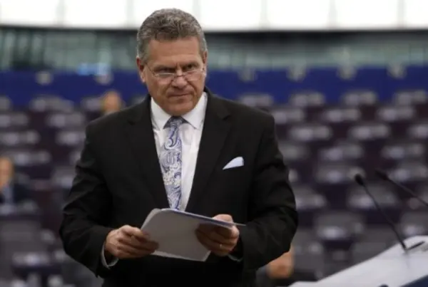Maros Sefcovic defendió ayer el acuerdo comercial con la Unión Europea, ya firmado.
