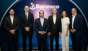 Alejandro Pilar, Roberto Despradel, Carlos Alberto Escotet, Juan Carlos Carneiro, Lorena Vázquez y Obdulio Fermín.