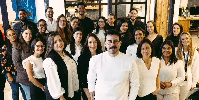 Maeno Gómez Casanova destaca que el premio  demuestra   una cultura clara de servicio.