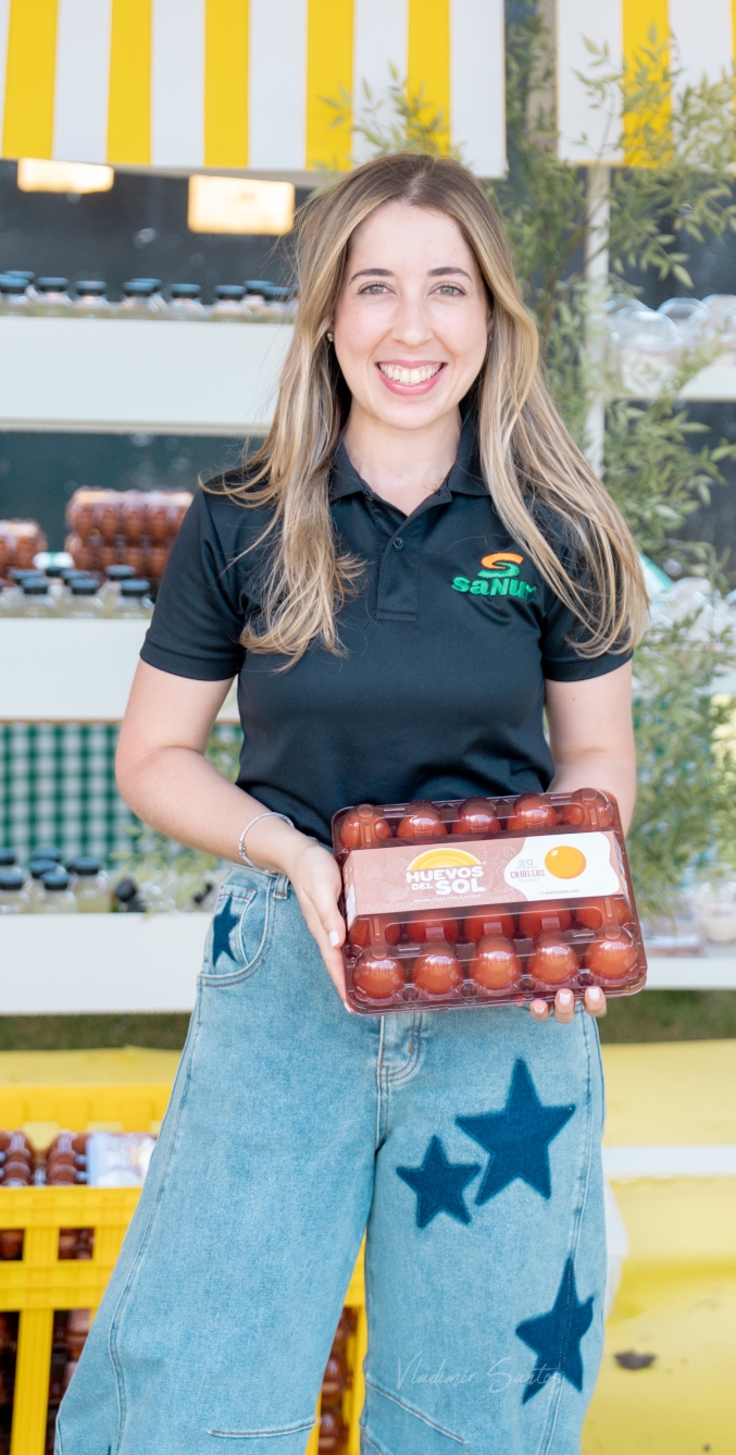 La  encargada administrativa de Sanut, Alma Lajara.