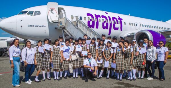 Estudiantes  del Instituto Ángeles Custodios.