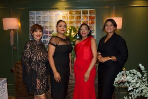 Torvalda Rosario, Sofía González Lana, Julissa Rumaldo y Marién Restituyo.