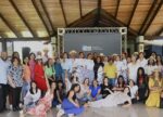 Miembros  de la  Asociación Dominicana de Cronistas Sociales en el encuentro en Santiago.