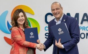 Lucile Houellemont y Luis Campos.