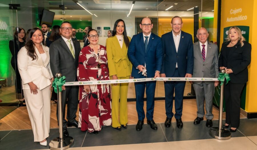 María Fernanda Veloz, Gilberto Peña, Rosa Santos, Nikole Hernández, Edgar del Toro, Ulises Rodríguez, Luis Alejandro Canela y Dulce Fernández.