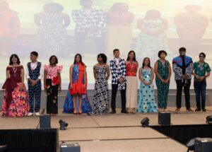 Los jóvenes que participaron en el evento recibieron varias distinciones.