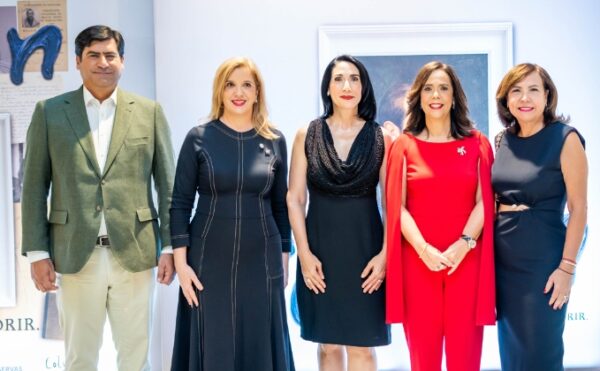 Antonio Alma Iglesias, Elsa Turull de Alma, Raquel Arbaje, Maribel Bellapart y Maripili Bellapart.