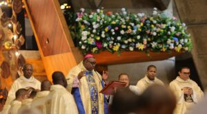 Castro Marte dirigió un llamado al sector empresarial para que  cumpla de manera responsable con sus obligaciones fiscales.   Elieser tapia