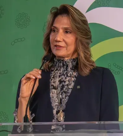 Cynthia León, vicepresidenta administrativa de Referencia.