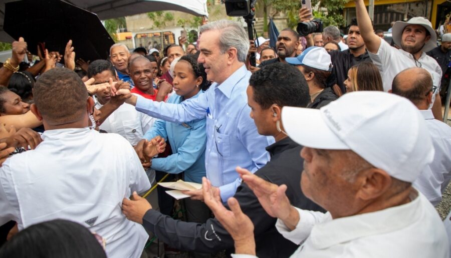 El presidente Luis Abinader ha insistido en su propuesta de la lucha contra la corrupción y a la favor de la transparencia.