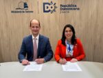 Acuerdo médico firmado en Fitur 2026 en favor del turismo de salud en República Dominicana.