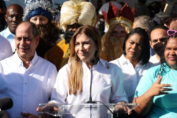 Alcaldesa Carolina Mejía destacó que el mayor valor del programa radica en su enfoque educativo. Chaimy Soriano.