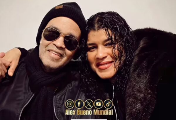 Alex Bueno junto a su esposa Sarah