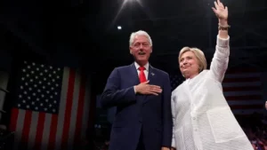 Bill Clinton y su esposa Hilary Clinton