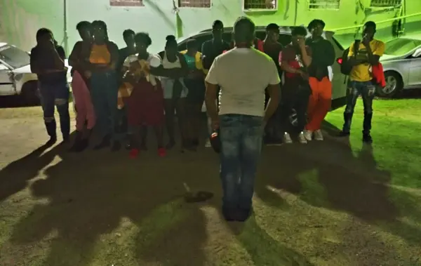 Dominicano detenido transportando haitianos