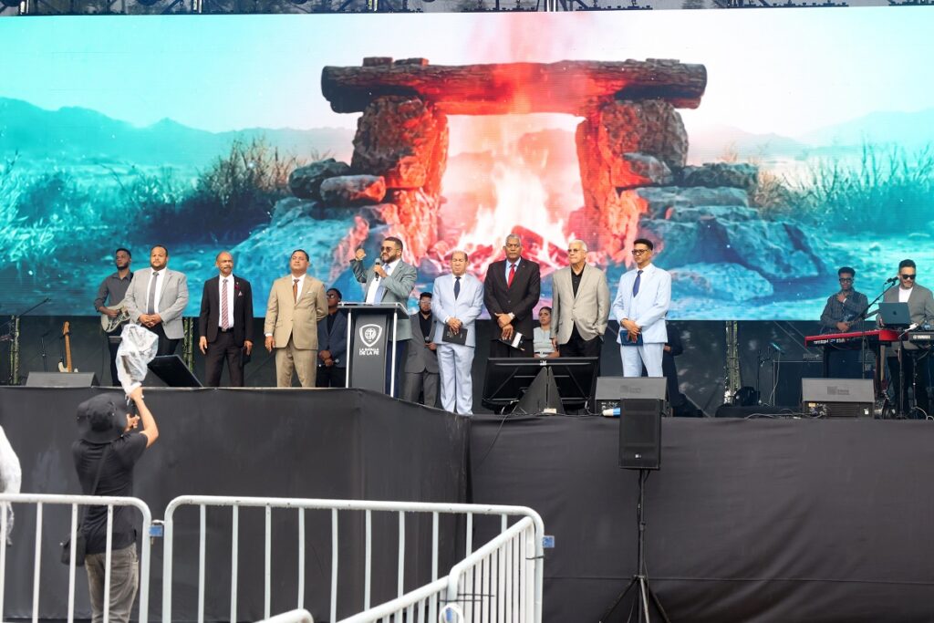 Batalla de la fe-Iglesia-estadio olímpico