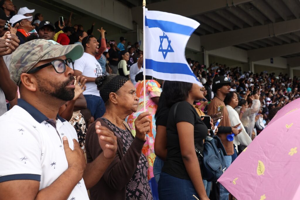 Batalla de la fe-Iglesia-estadio olímpico