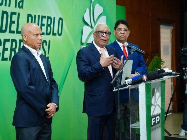 El secretario de Asuntos Económicos de la Fuerza del Pueblo, Daniel Toribio