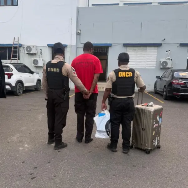 Extranjero detenido con marihuana