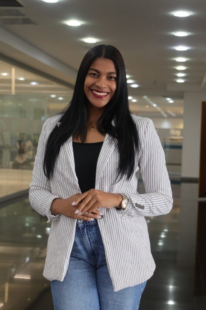 Eymi Silvestre-joven