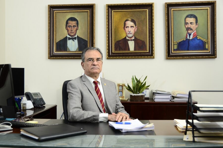 Ignacio Pascual Camacho, presidente del TSE.