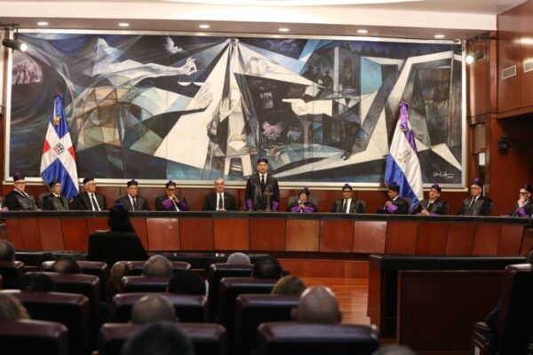 Luis Henry Molina-Luis Abinader-dia del poder judicial